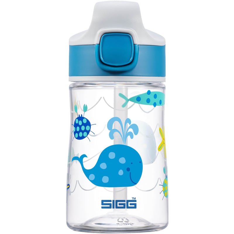 Detská fľaša na vodu SIGG Miracle Ocean z materiálu Tritan so slamkou – nepriepustná, bez BPA, vhodná do umývačky riadu, modrá s morskými zvieratkami – 0,35 l