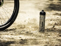 Termoska na bicykel SIGG Pulsar Therm Snow - svetlosivá - 0,65 l 9