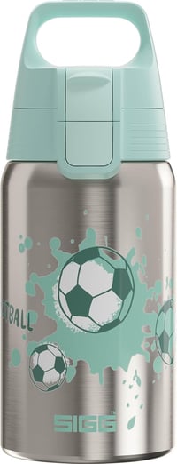 SIGG Shield One rozsdamentes acél gyermek kulacs 0,5L szénlégzés szivárgásmentes - Love Football 1