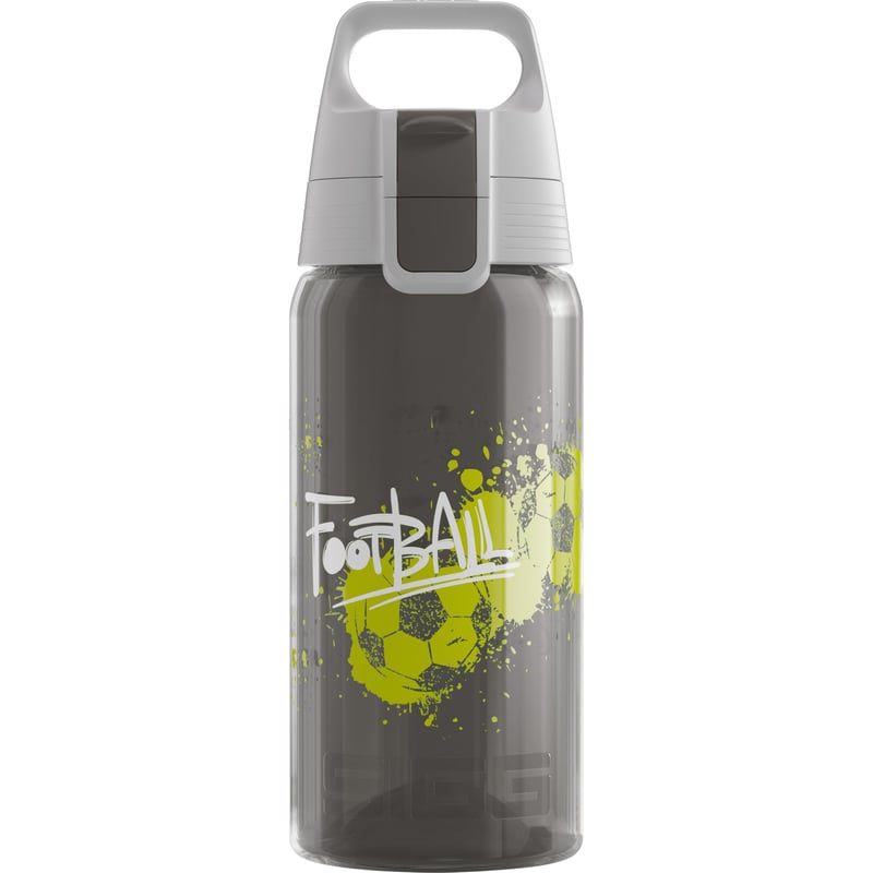 Detská fľaša na vodu SIGG VIVA ONE Football 0,5 l – vhodná aj na sýtené nápoje, nepriepustná, vhodná do umývačky riadu, bez BPA, na šport aj do školy