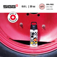 Sticlă pentru copii Sigg WMB ONE Mickey Retro din aluminiu – Alb-Negru, 0,6 L – Pentru băuturi carbogazoase, fără BPA, etanșă 2