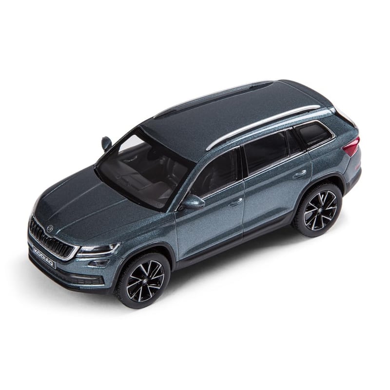 Škoda 565099300F7Y Kodiaq model miniatúrneho auta v mierke 1:43, sivá