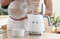 Smeg KLF05WHEU 0,8L Elektromos Vízforraló Fehér Rozsdamentes Acél 5