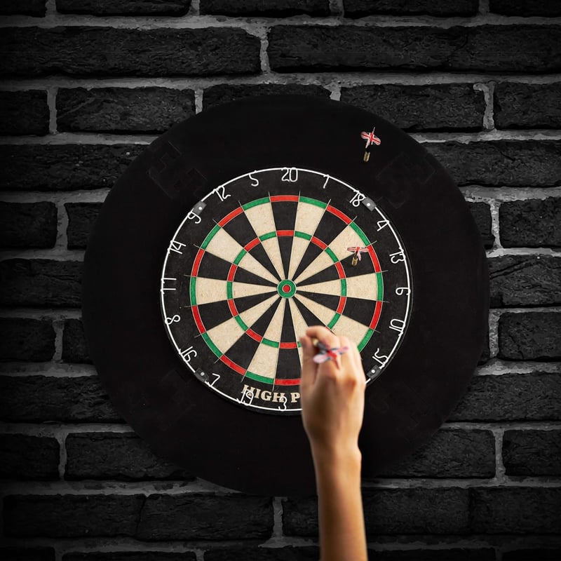Solid Success Fekete Darts Védőgyűrű - Professzionális Fali Védelem, 3,5 cm Vastag EVA Anyag, Kiegészítő Rögzítés Nélkül, Dartábla Védőkeret