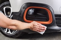 SONAX Kunststoff Neu Schwarz čierny ošetrujúci a renovačný sprej na plasty 100 ml 6