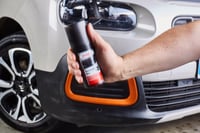 SONAX Kunststoff Neu Schwarz čierny ošetrujúci a renovačný sprej na plasty 100 ml 4
