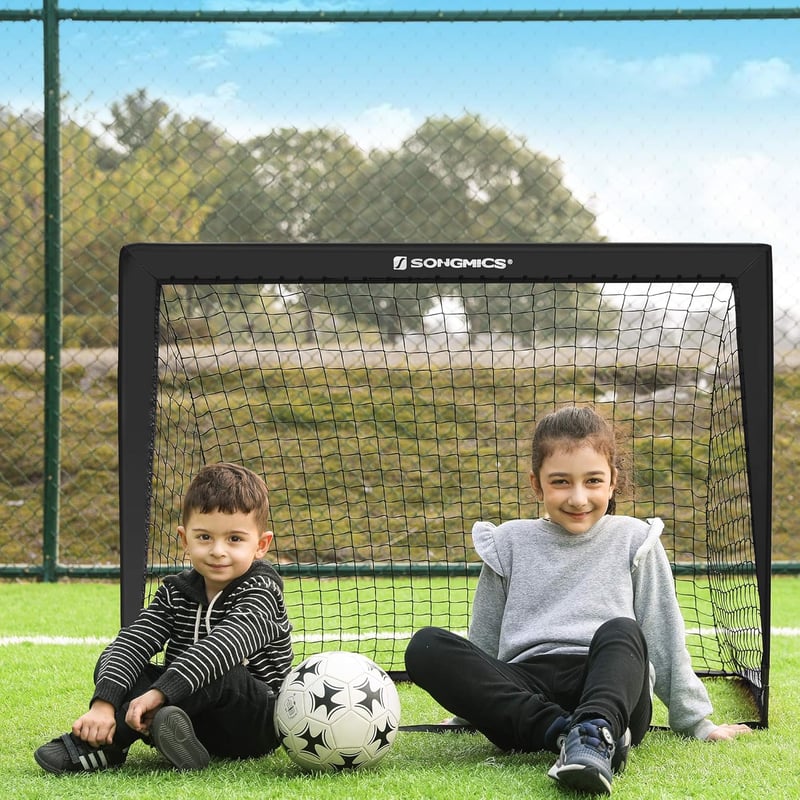 SONGMICS Gyerek Futballkapu Szett 2 db Felugró Kapu 90x120x90 cm Kerthez Strandra
