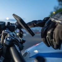 Suport de ghidon SP Connect Bar Clamp Mount Pro pentru smartphone, pentru bicicletă și motocicletă 4