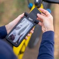Univerzálne puzdro na smartfón SP Connect SPC+ XL – univerzálny držiak na mobil 3