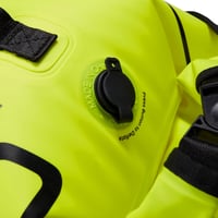 Plavecká bójka Speedo s nepremokavým vakom – károvaná, veľkosť 42 2