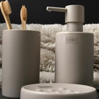 Porcelánový dávkovač na tekuté mydlo Spirella Tube s pumpičkou z nehrdzavejúcej ocele, matná taupe hnedá, 300 ml 3