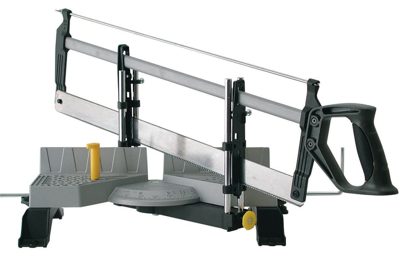 Stanley 1-20-800 Automatické kovové pokosové vedenie s pílou – 13 TPI univerzálny pílový list – uhly 30, 45, 60 a 90 stupňov