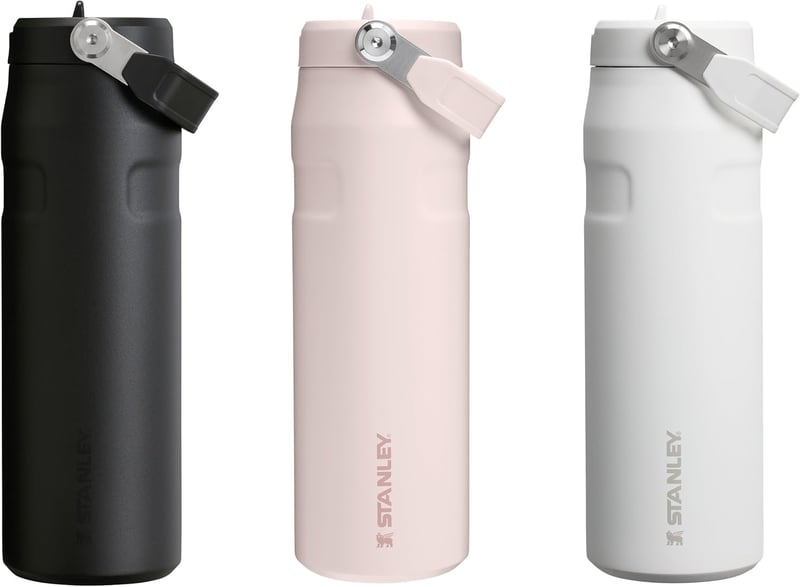 Stanley 1913 Flip Szívószálas Termikus Ivópalack 0,7L - 10 Órás Hűtés, BPA-Mentes, Szorítóhoz - 710 ml, Frost