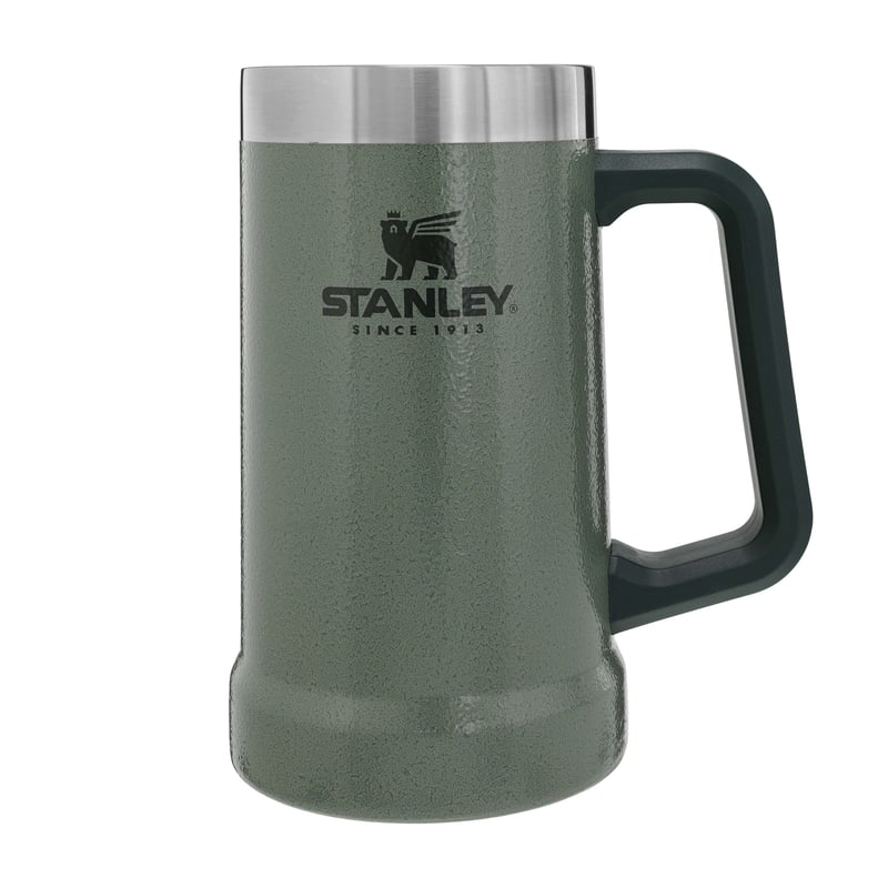 Vákuový pivný krígeľ Stanley Adventure 709 ml, farba Hammertone Green, s rukoväťou, z nehrdzavejúcej ocele, vhodný do umývačky riadu, udrží nápoj studený 7 hodín