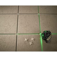 Nivelă laser cu linii Stanley FatMax FMHT1-77356 X3 verde - cu 3 linii transversale la 360°, autonivelantă, IP54, pentru utilizare la interior și exterior 7