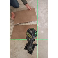 Nivelă laser cu linii Stanley FatMax FMHT1-77356 X3 verde - cu 3 linii transversale la 360°, autonivelantă, IP54, pentru utilizare la interior și exterior 4