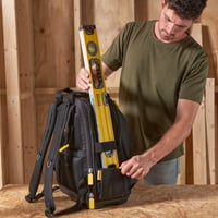 Rucsac pentru scule Stanley FatMax FMST1-80144, cu bază impermeabilă și spate căptușit, pentru șantiere și ateliere 9