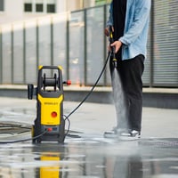 Vysokotlakový čistič Stanley SXPW24B na studenú vodu pre vonkajšie povrchy a autá, 2400 W, 170 bar, 500 l/h 6