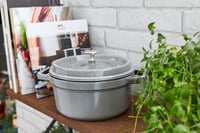STAUB okrugla posuda od lijevanog željeza / pekač, 18 cm, 1,7 L, grafitno siva, za sve vrste štednjaka, indukcija 7