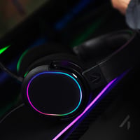 Herné slúchadlá STEALTH Panther LED Premium – kompatibilné s Xbox, PS4, PS5, Switch a PC 2