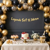 Ghirlandă aniversară Sterling James Co. "Legenda de 12 ani" cu sclipici auriu – Decorațiuni și accesorii amuzante pentru petrecerea de 12 ani 2