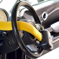 Zámok na volant Stoplock Pro Elite pre autá - Čierno/žltý bezpečnostný zámok proti krádeži 5