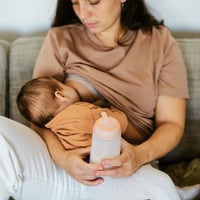 Suavinex Zero Zero Zero Anti-Colic cumisüveg szilikonos állítható szopóval (A), 0+ hónapos újszülötteknek, szoptatáshoz, 180 ml, Deep 4