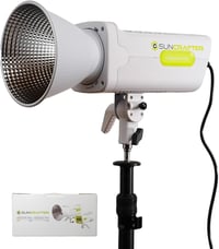suncrafter Light S200B PRO Kompakt Napelemes Lámpa - Hordozható Kültéri Világítás 2kg Súllyal - Energiatakarékos LED Fényforrás 1