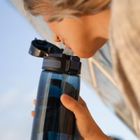 Športová fľaša Super Sparrow Tritan so slamkou, 1000 ml, modrá – použitý kus (stav: pozri 2. obrázok) 4