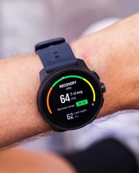 SUUNTO 22 mm szilikon óraszíj Race S, Race, Vertical, 9 Peak Pro, 5 Peak kompatibilis - all black 3