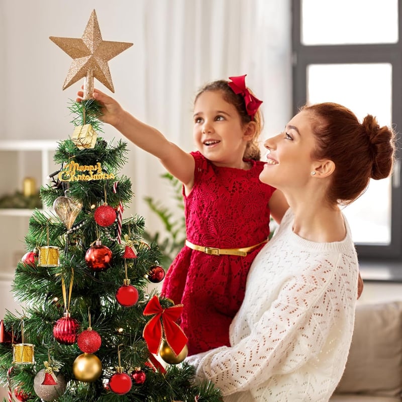 SUWYNJ Karácsonyi Gömbdísz Szett 32 db - Matt, Fényes és Csillámló Mini Gömb Dekoráció Fenyőfára - Piros és Arany Műanyag Dísz Törésálló Kiv