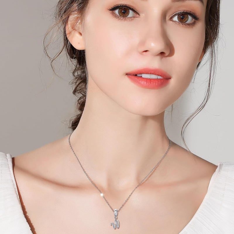 Symretie 925 Sterling Ezüst W Betű Charm Medál - Európai Karkötőkkel és Nyakláncokkal Kompatibilis Gyöngy Charm Nőknek
