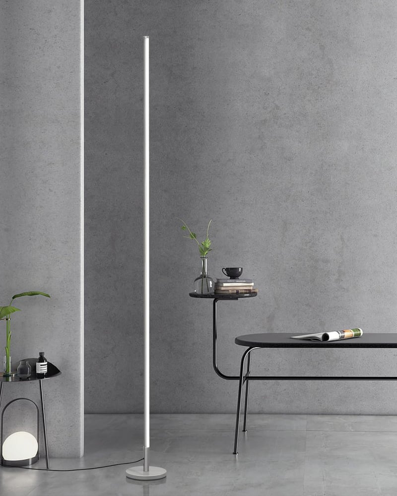 Minimalistická rohová stojacia lampa TACAHE – Stmievateľné LED akcentové svetlo 2700K-6500K – Moderná stojacia lampa s diaľkovým ovládaním do obývačky a spálne – 145 cm (57")