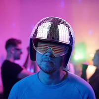 Taechalingo Disco Gömb Sisak Fényes Parti Fejdísz Retraktábilis Napsárnyal 5