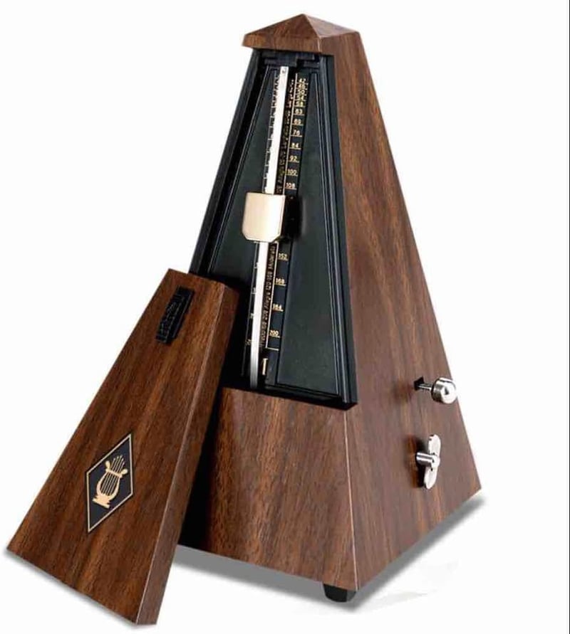 TAMUME Rozsdabarna Antik Mechanikus Metronóm 40-208 BPM Csengővel
