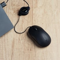Káblová optická myš Targus AMU75EU Compact Blue Trace so zaťahovacím káblom, na všetky povrchy – čierna 2