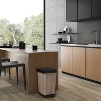 Pedálový odpadkový kôš TATAY Smart Deco, 25 litrov, kompaktný dizajn, na vnútorné aj vonkajšie použitie, plast bez obsahu BPA, vzor dreva, 26x36x47 cm 4
