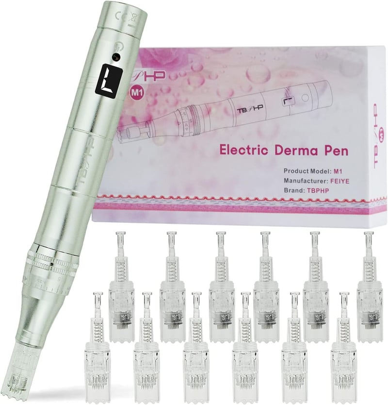 TBPHP M1 Professzionális Elektromos Derma Pen LCD Kijelzővel - 7 Sebességfokozat, 12 Cserélhető Fej, USB Tölthető, Ezüst Bőrfiatalító Készül