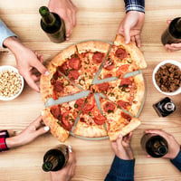 TEAMFAR Pizzasütő Tálca Szett, 4 db Rozsdamentes Acél Kerek Sütőforma 26 cm, Mosogatógépben Mosható, Többfunkciós Tepsi Pizzához, Süteményhe 7