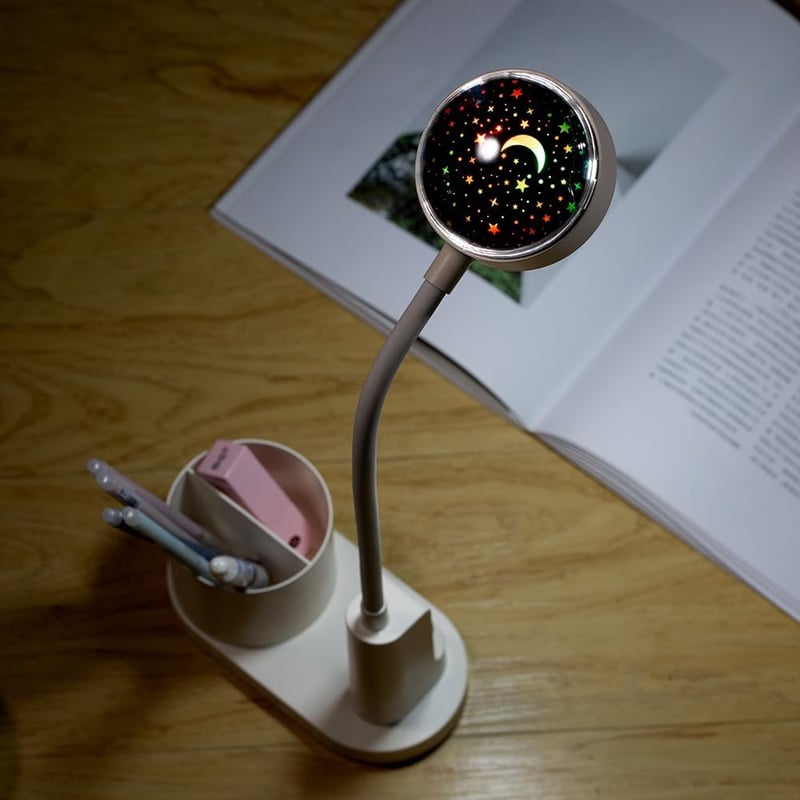 TechKen LED asztali lámpa gyerekeknek, dimmer, töltöthető, csillagvetítő, tolltartó