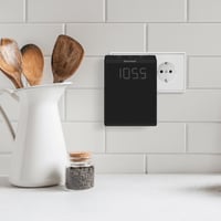 Zásuvkové rádio TechniSat Viola – kompaktné FM rádio do zásuvky, Bluetooth, hands-free, 30 predvolieb, 1,5 W mono reproduktor, čierne 2