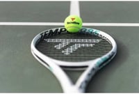Tecnifibre Tempo teniszütő 285g grafitváz fehér színben grip 2 méret haladó játékosoknak 6