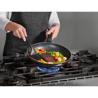 Panvica Tefal D52608 Resist 32 cm, titánový nepriľnavý povrch, indikátor teploty Thermo-Signal, ľahké čistenie, na plynový a elektrický sporák 4