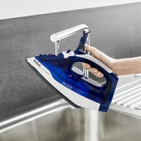 Tefal Express 2400W gőzvasaló 180g/min gőzlökés 270ml tartály kerámia talp 7