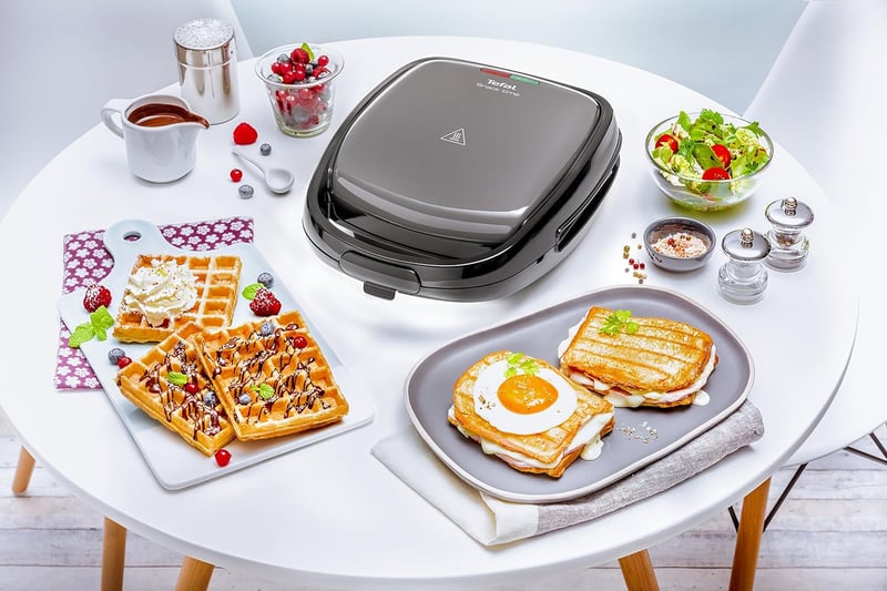 Tefal Snack Time 2in1 Gofri és Szendvicssütő Készülék 700W Mosogatógépben Mosható