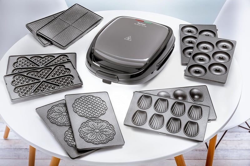 Tefal Snack Time 2in1 Gofri és Szendvicssütő Készülék 700W Mosogatógépben Mosható