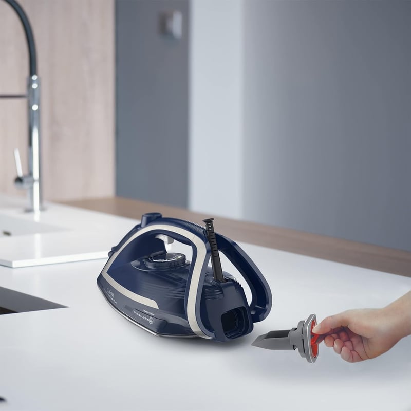 Tefal Ultragliss Plus 2800 W gőzölős vasaló - professzionális vasaláshoz