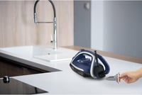Tefal Ultragliss Plus FV6846 gőzölős vasaló, 2800 W, antikalk - kék/fehér 5
