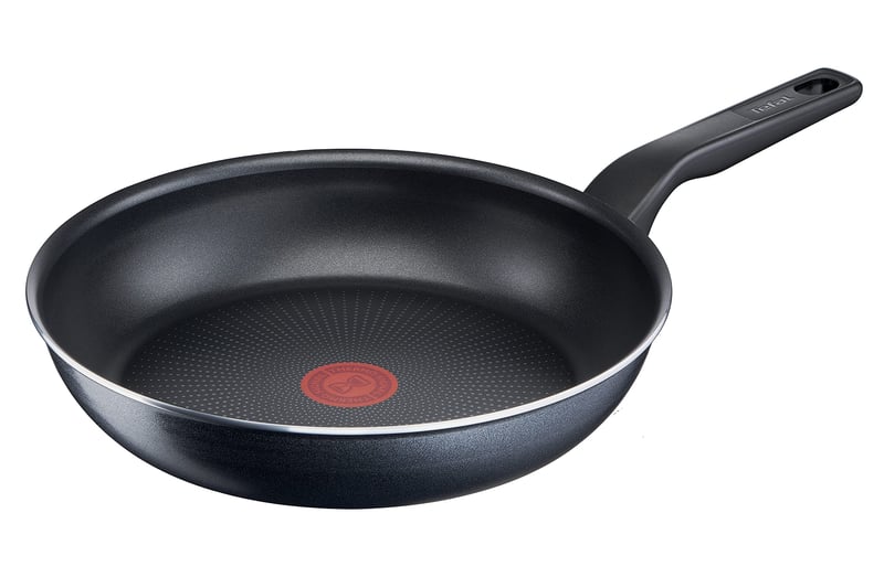 Panvica Tefal XL Force C38508, 32 cm, nepriľnavý povrch, indikátor Thermo-Signal, čierna — Deformovaná (stav: pozri 2. obrázok)