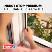tesa Insect Stop Comfort samolepiaca páska na sieťky proti hmyzu - náhradná rolka - 560 cm - biela - upevnenie na okno bez vŕtania 3